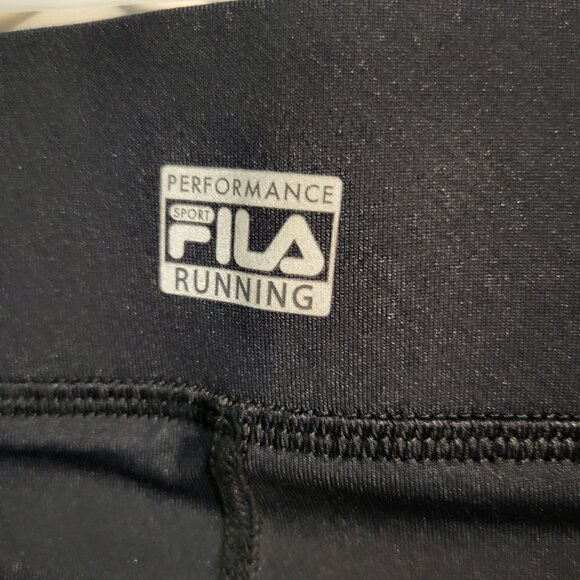 NWOT FILA RUNNING CAPRI LEGGINGS SZ L - Picture 5 of 6